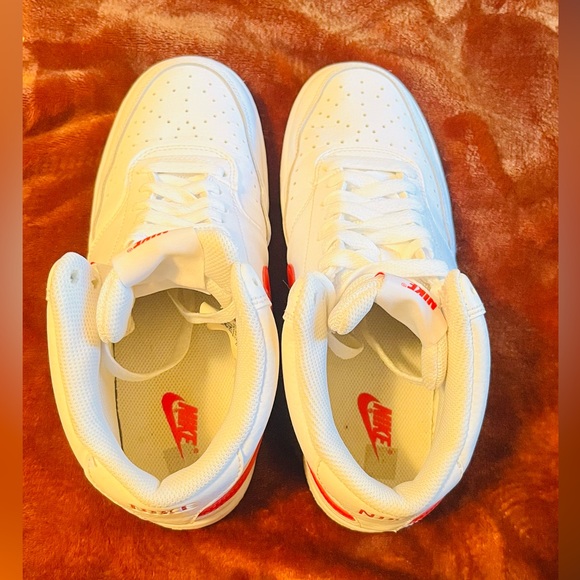 Nike Court Vision, Size 8 US - Picture 2 of 7